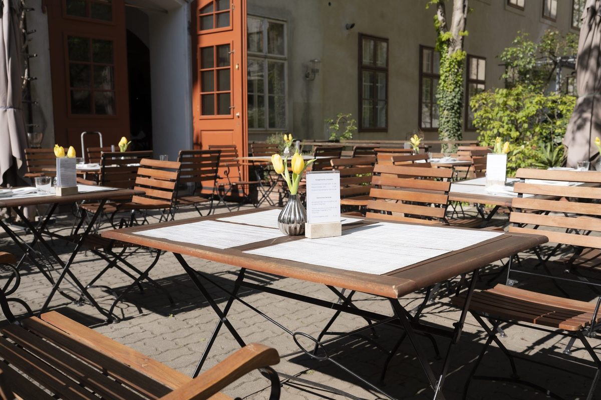 Begrünter Innenhof für Feiern
